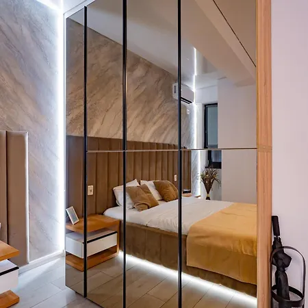 Sea Paradise Apartment *